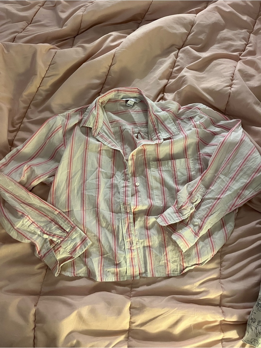 Old Navy cropped Striped pink and white button down shirt